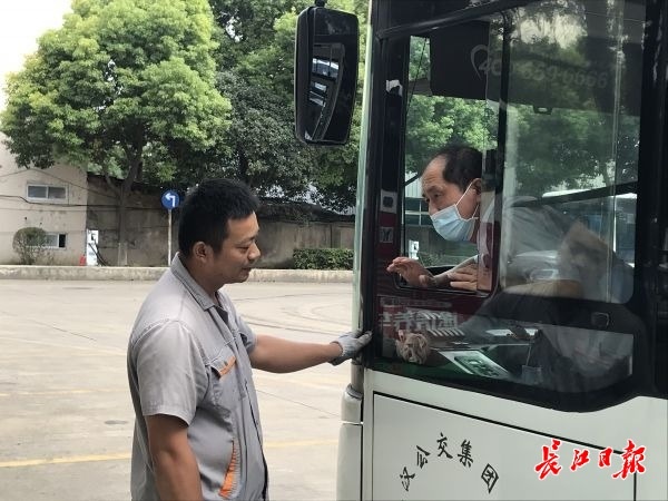 武漢數(shù)據(jù)恢復_移動硬盤格式化后數(shù)據(jù)還能恢復嗎_硬盤壞了 數(shù)據(jù)能恢復嗎